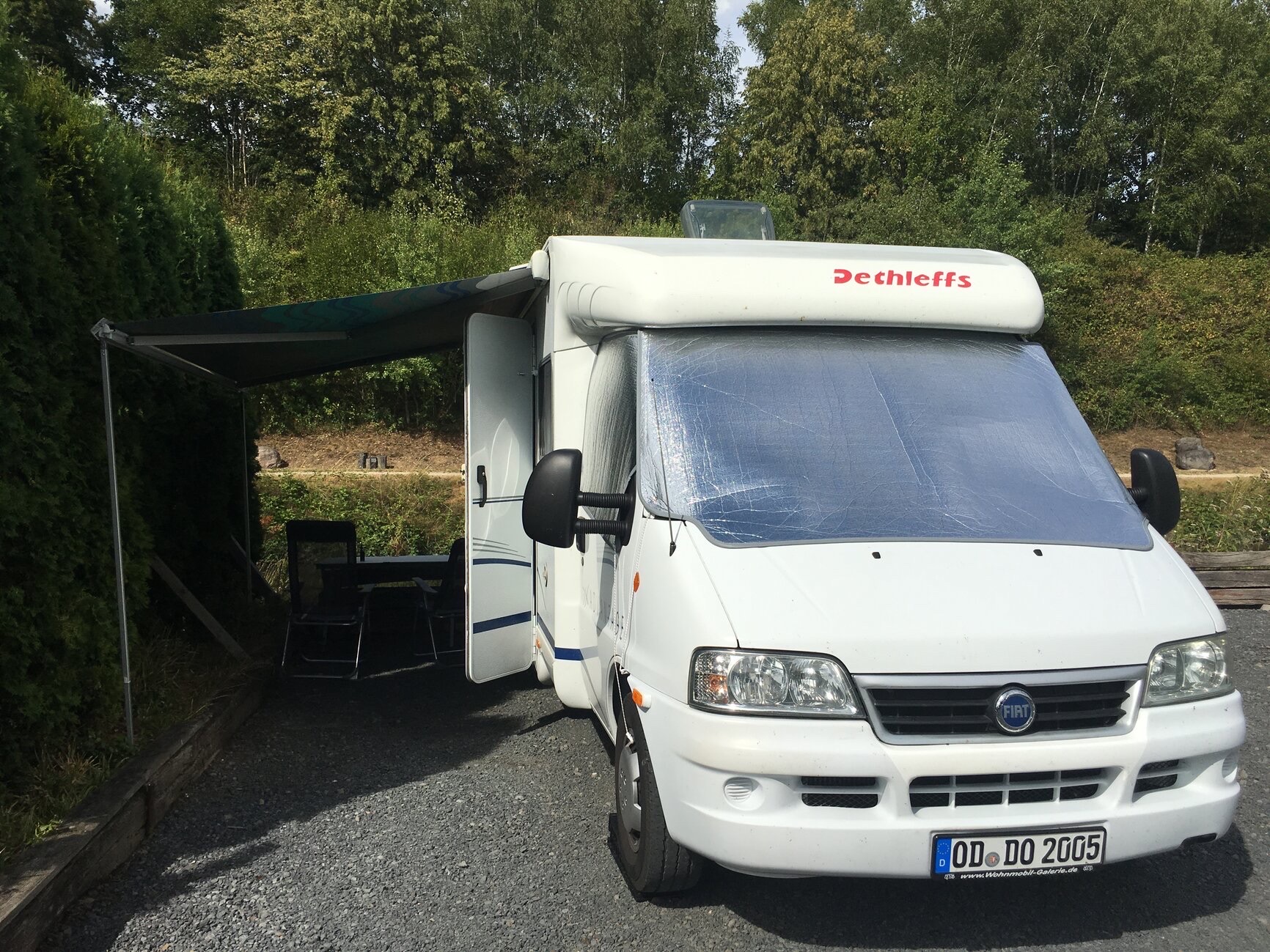 Kutschers Marina in Bad Ems mit Wohnmobilen am Lahnufer