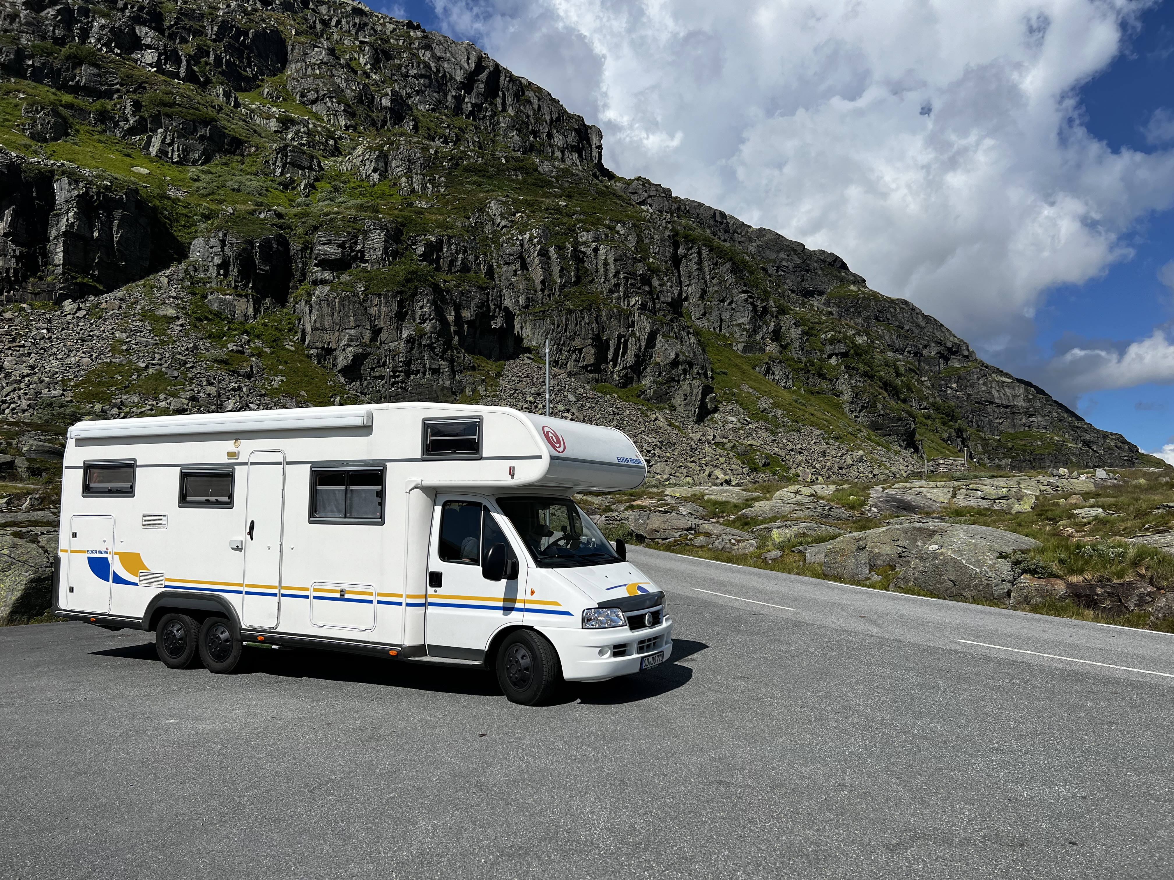 Bergpanorama in Norwegen zwischen Røldal und Ullensvang